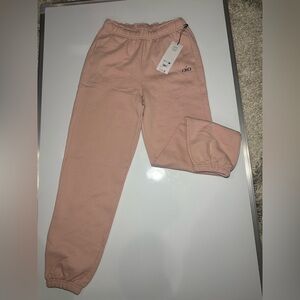 SOLD Brand new Alo accolade sweat pants pink quartz color size small